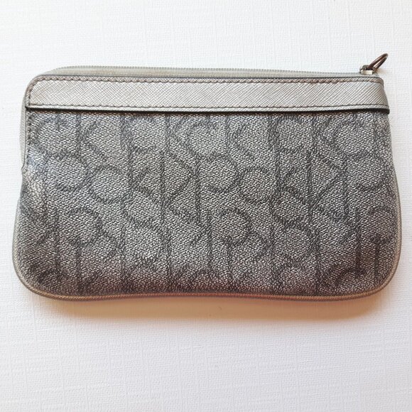Silver Calvin Klein Wristlet Pouch Preowned - Picture 2 of 3
